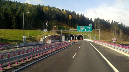 V TUNELI BÔRIK BUDE 100 KM/H, MOŽNO EŠTE TENTO ROK